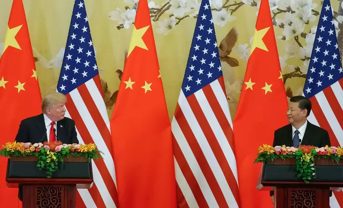 Η ΕΕ στηρίζει την επανέναρξη των εμπορικών διαπραγματεύσεων ΗΠΑ-Κίνας