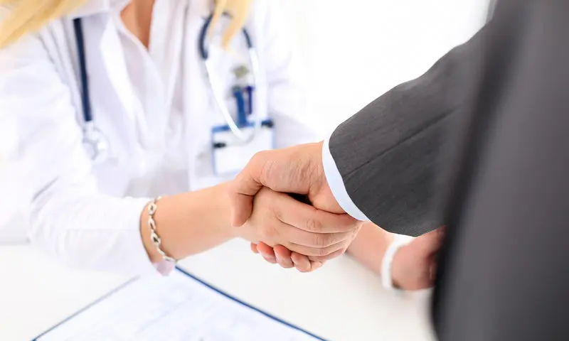 Ζητούν την ένταξη των Ιατρικών Επισκεπτών στο Σχέδιο Μερικής Αναστολής Εργασιών