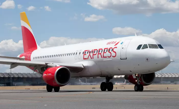 Ακυρώνει πτήσεις η Iberia Express