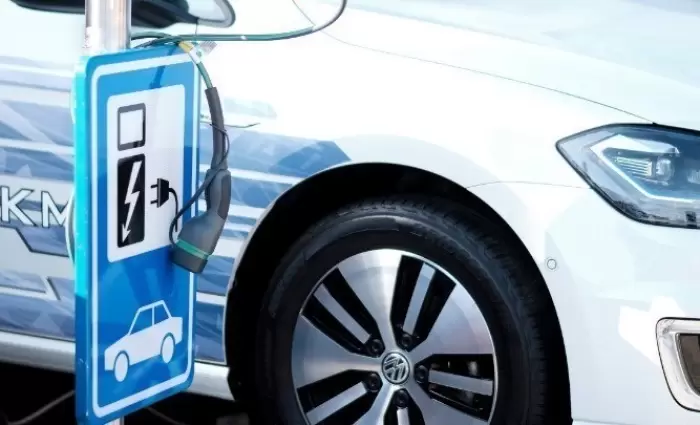 ΕΕ: Νέες οδηγίες για την τιμολόγηση των κινεζικών ηλεκτρικών αυτοκινήτων