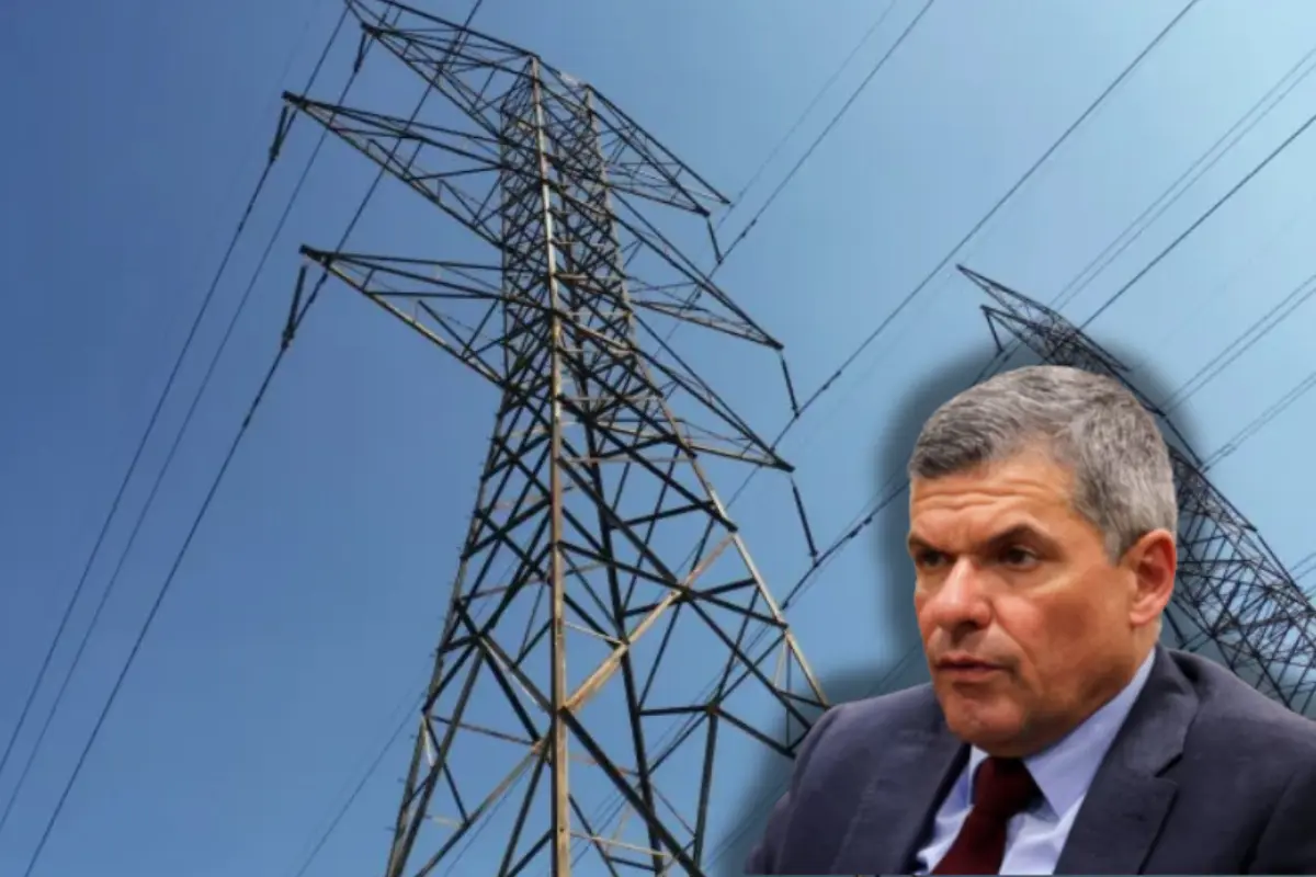 Ανοίγει η αγορά, αλλά ο Παπαναστασίου κρατά μικρό καλάθι - Γιατί δεν εγγυάται μειώσεις στο ρεύμα