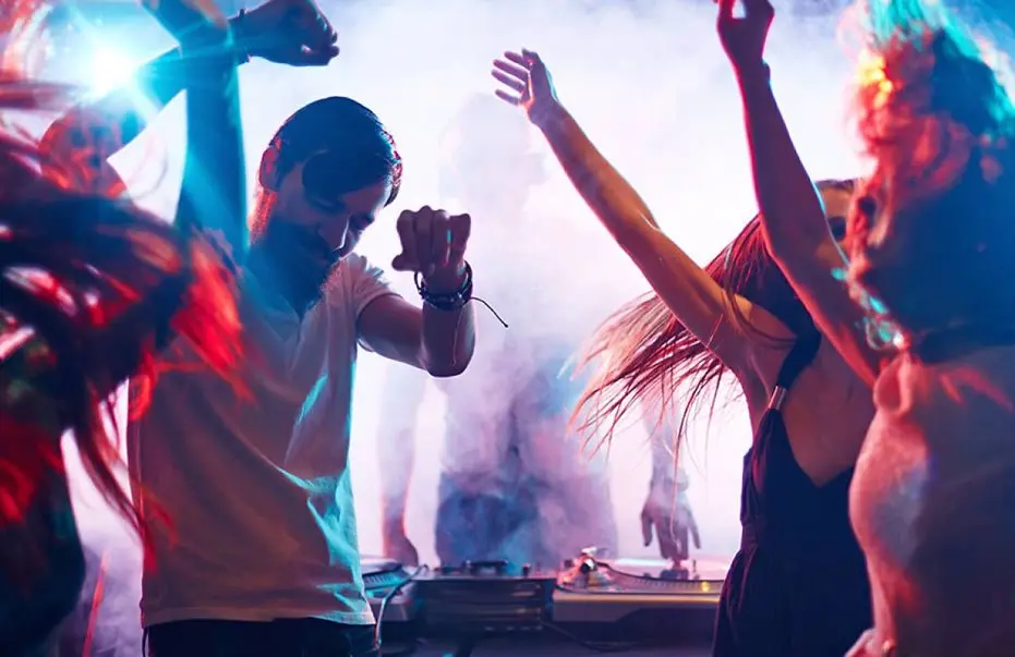 Τελικά πού και πότε θα επιτρέπεται το… «λίκνισμα»