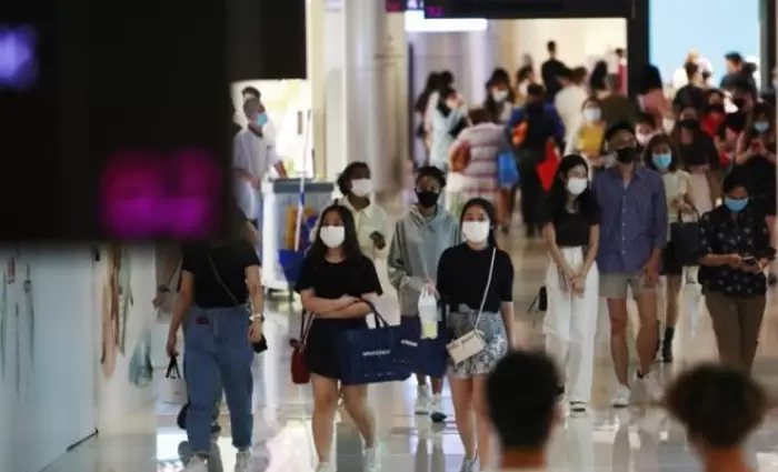 Ξυπνά απ' τον λήθαργο της πανδημίας το λιανεμπόριο...