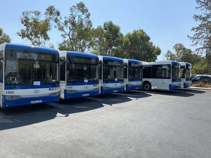 Επ’ αόριστον απεργία αποφάσισαν οι εργαζόμενοι στα λεωφορεία Λάρνακας