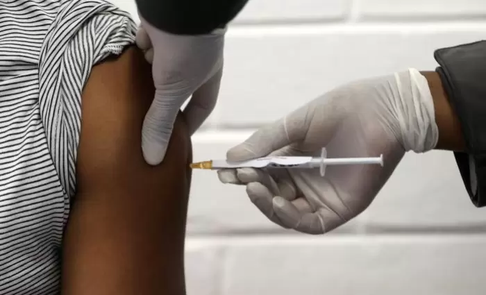 Είκοσι οκτώ εκ. δόσεις εμβολίων χορηγήθηκαν σε σχεδόν 46 χώρες