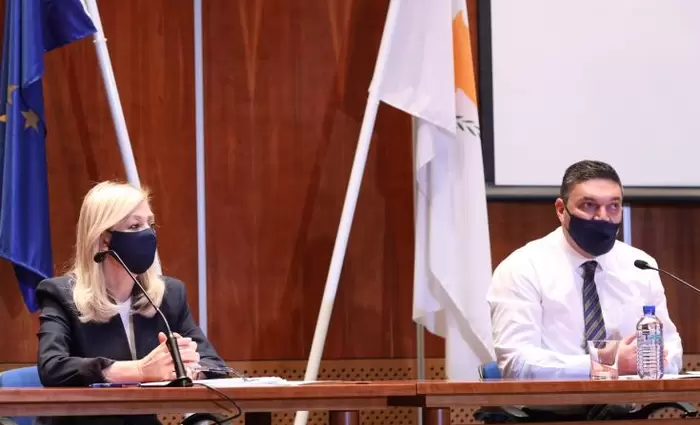 Στην βάση του τζίρου η κρατική στήριξη στις επιχειρήσεις