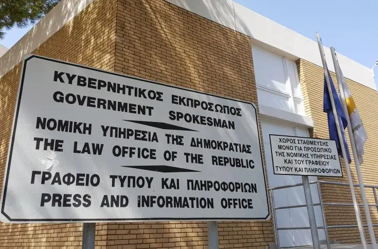 'Στο αρχείο' η υπόθεση της αγοράς των Agusta