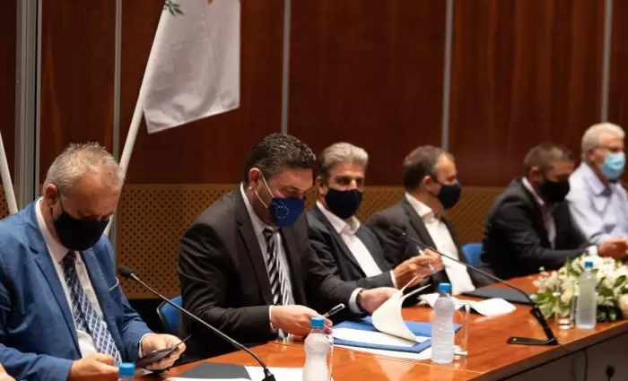 Ιστορική Συμφωνία για το Σχέδιο Συντάξεων στον Δημόσιο τομέα