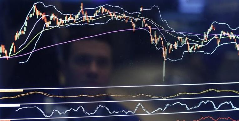 Πιέσεις δέχεται την Παρασκευή το Χρηματιστήριο