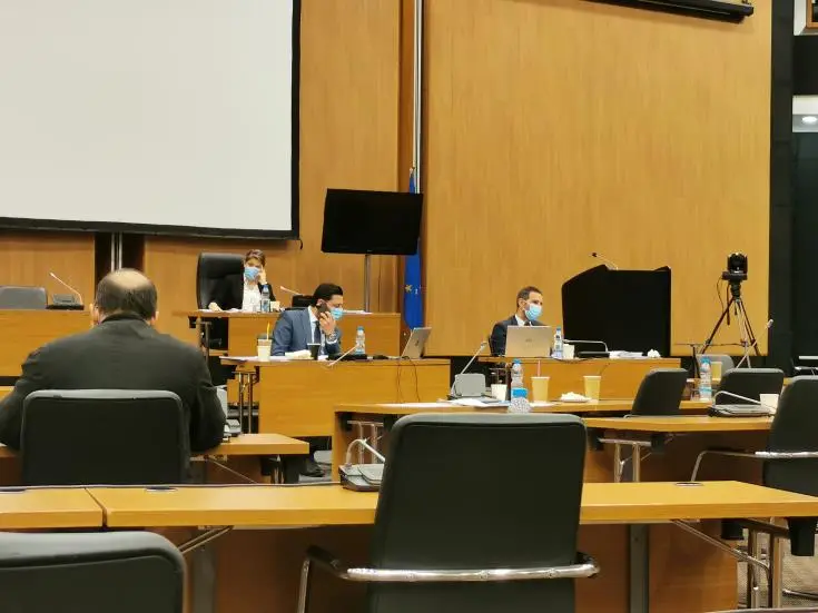 Πράσινο φως από Επ. Οικονομικών για θέσεις σε δημόσιο, στρατό & αστυνομία