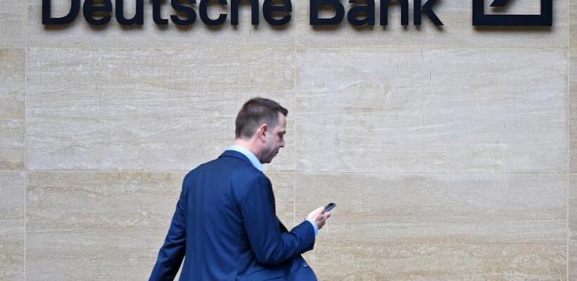 Βουτιά έκανε η μετοχή της Deutsche Bank μετά το 