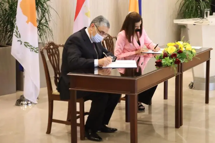 Έπεσαν οι υπογραφές για την ηλεκτρική διασύνδεση Κύπρου – Αιγύπτου