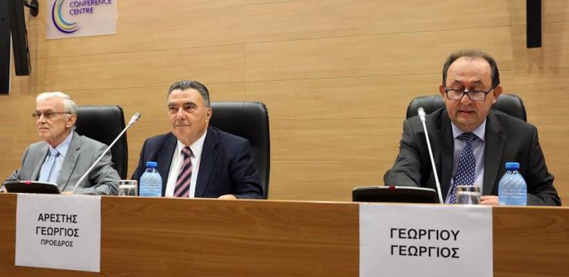 Κουρουνάς: Οι εποπτικές Αρχές προέκριναν την Altamira για μείωση ΜΕΧ