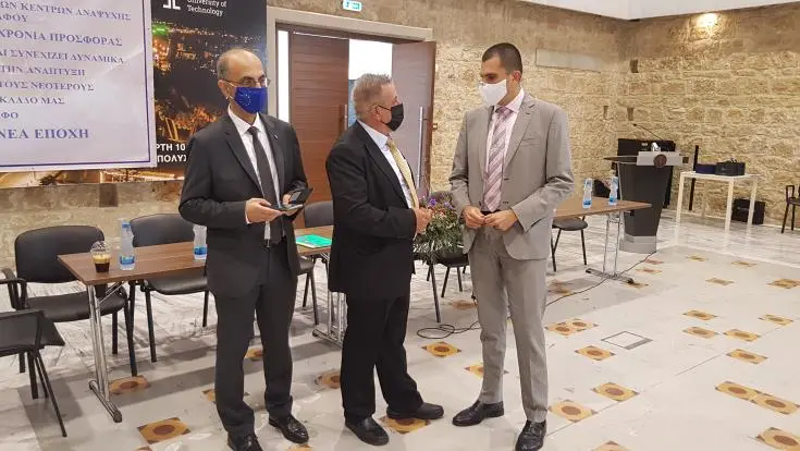 Στήριξη στους επιχειρηματίες της εστίασης από τον Υφ. Τουρισμού