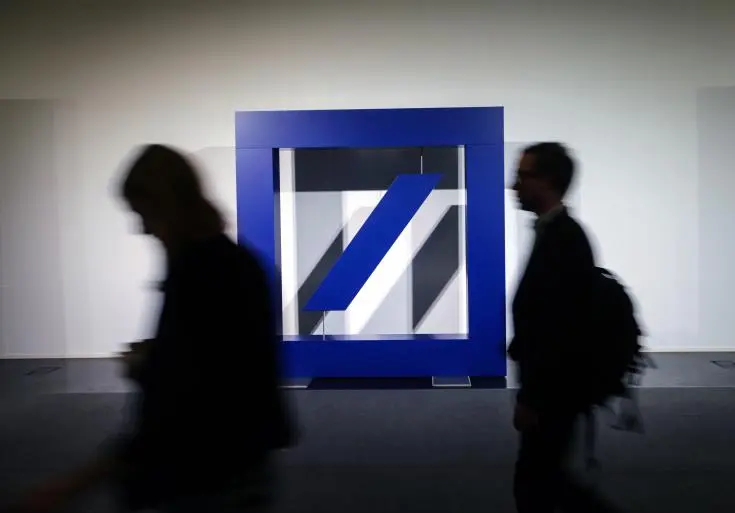 Η Deutsche Bank θα περικόψει 18.000 θέσεις εργασίας