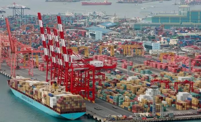 Στα €484 εκ. το έλλειμμα εμπορικού ισοζυγίου τον Ιανουάριο