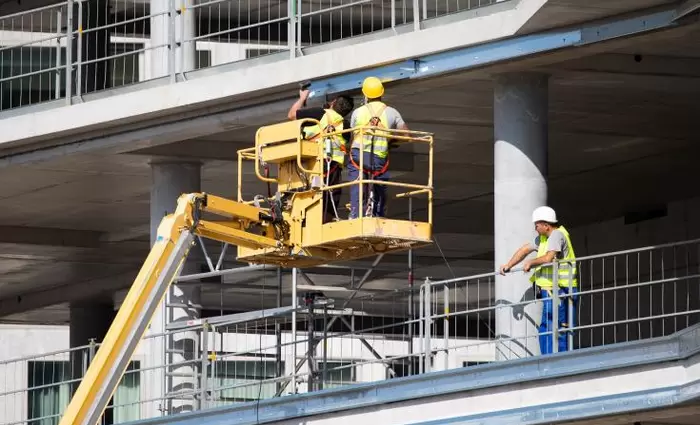 Αυξήθηκε το εργατικό δυναμικό της Κυβέρνησης