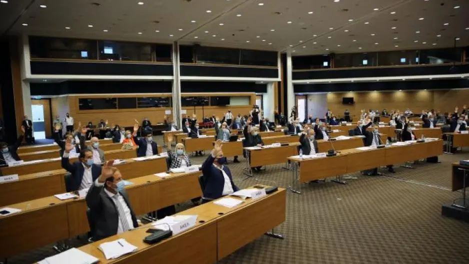 Νέα εμπόδια για προϋπολογισμό λόγω εκποιήσεων (ΒΙΝΤΕΟ)