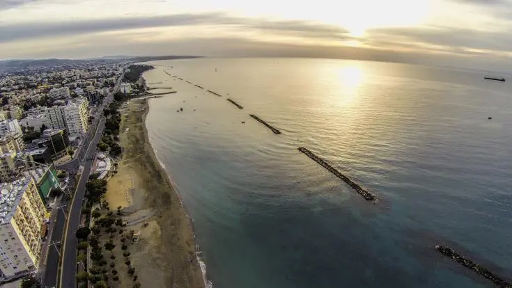 Λεμεσός: Περιπολίες δημάρχων και δημοτικών υπαλλήλων