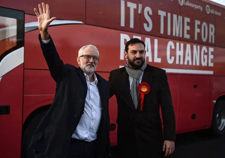 Ηνωμένο Βασίλειο: Οι Εργατικοί μείωσαν οριακά την ψαλίδα