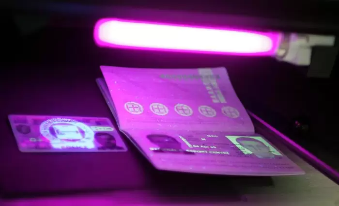 Κομισιόν: Οι Βρετανοί να ταξιδεύουν στην ΕΕ χωρίς βίζα μετά το Brexit