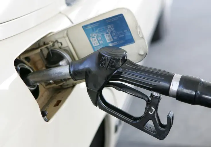 Ετήσια αύξηση 15,9% οι πωλήσεις πετρελαιοειδών