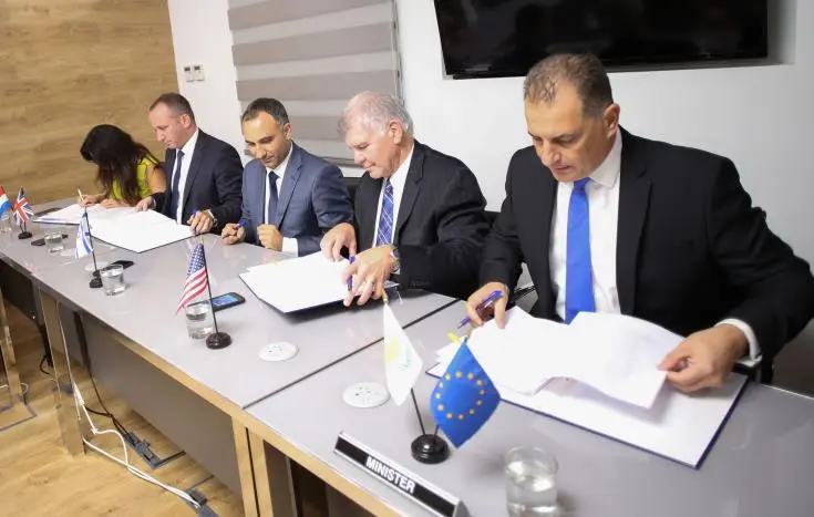 Έπεσαν οι υπογραφές για την εκμετάλλευση του κοιτάσματος 