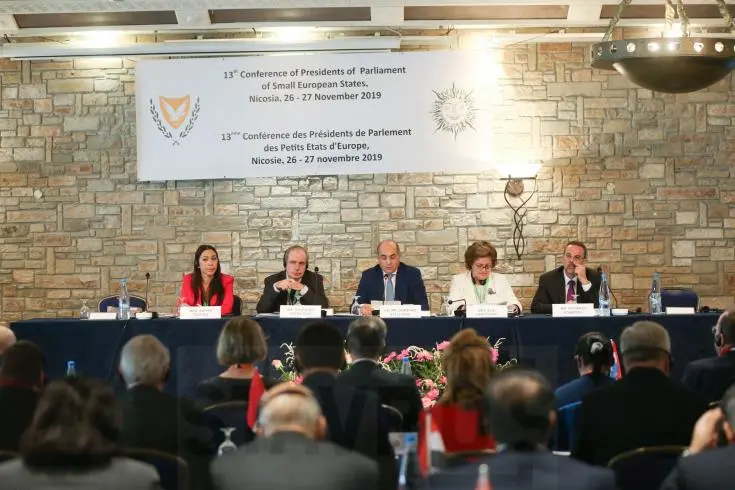 Κόκκινος: Στρατηγική, εκτέλεση και συνέργειες καθορίζουν την ανταγωνιστικότητα