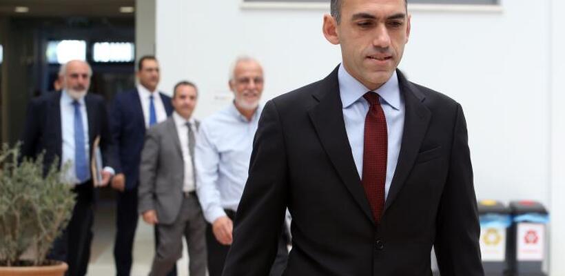 ΥΠΟΙΚ: Ζητάει την αναπομπή της αναστολής των εκποιήσεων