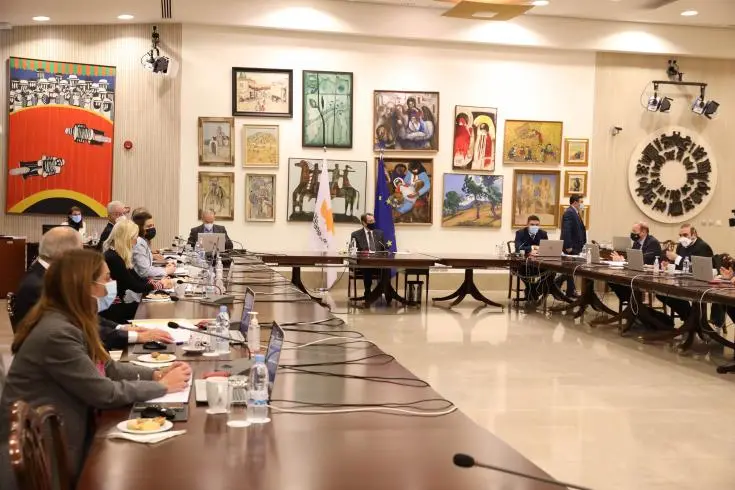 Υπουργικό: Αποφασίστηκε Σχέδιο Επιχορήγησης Αδειών Εργοδοτουμένων