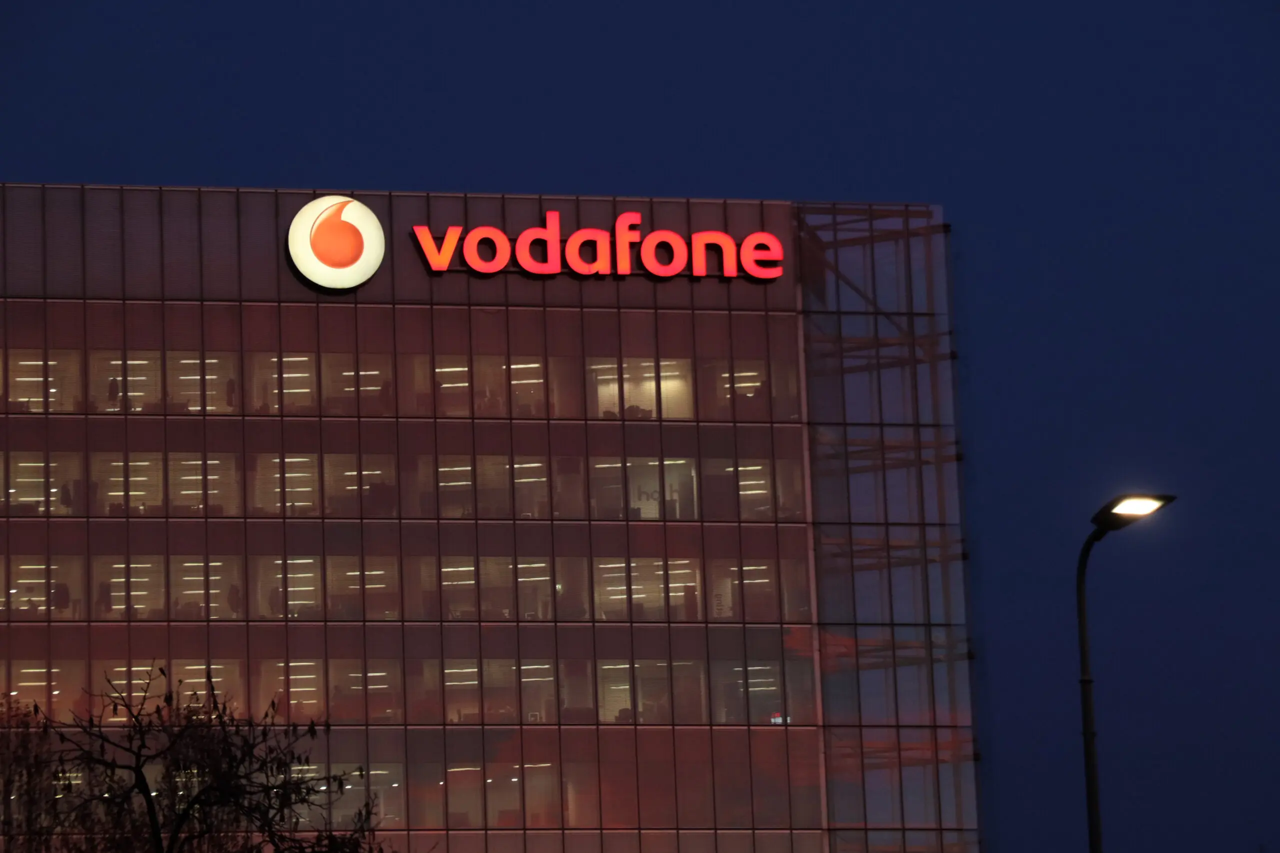 Στην Swisscom η Vodafone Italia για 8 δισ. ευρώ