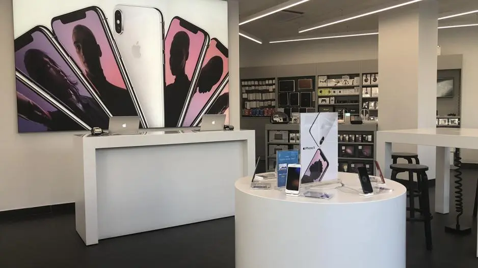 Η iStorm άνοιξε το νέο της κατάστημα Apple στη Μαρίνα Λεμεσού