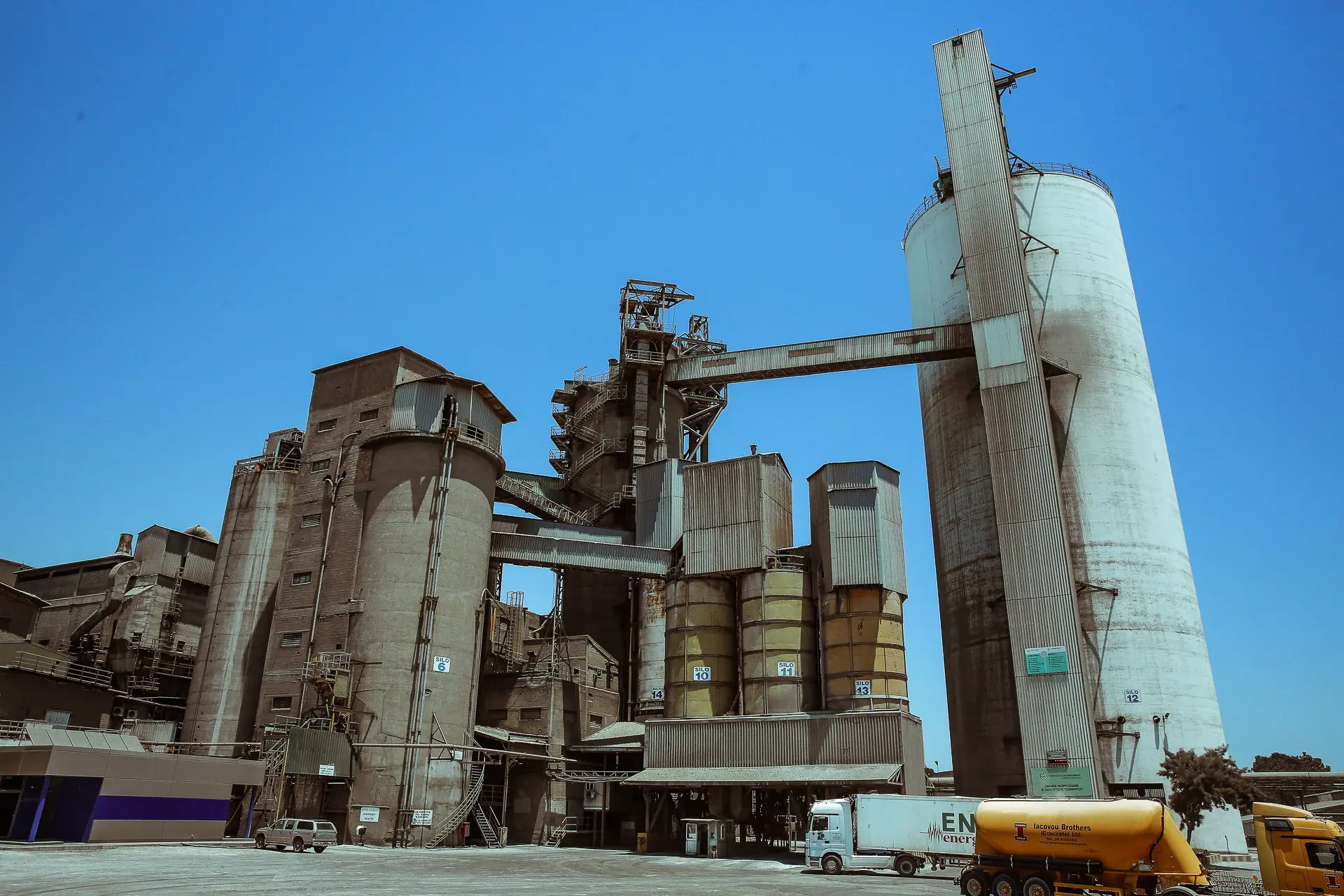 Πτώση 12,7% στη Βιομηχανική Παραγωγή