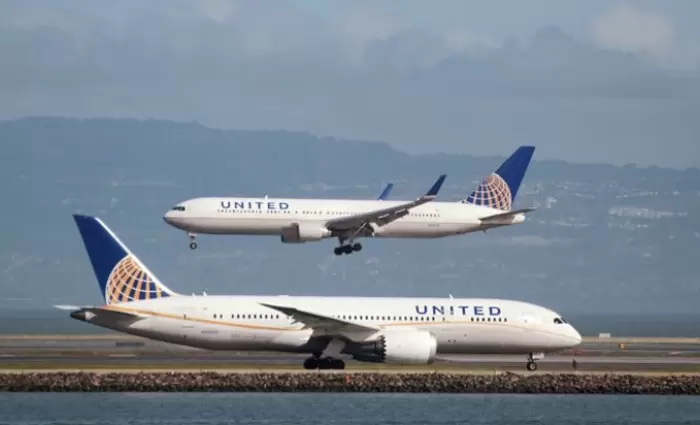 United Airlines: Αισιοδοξία για την ανάκαμψη των ταξιδιών