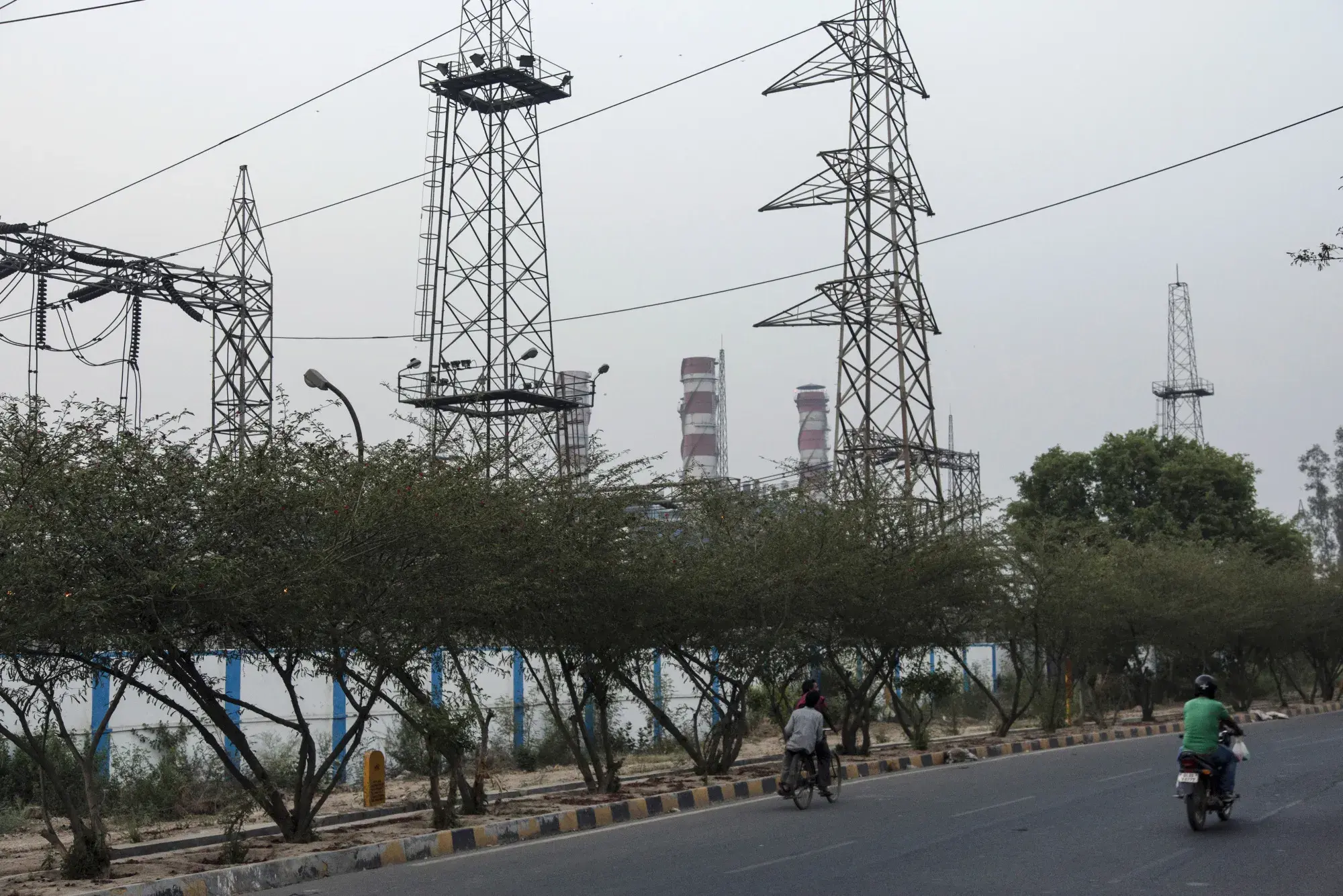 Ινδία: Βάζει λουκέτο σε μονάδες ενέργειας με καύση φυσικού αερίου