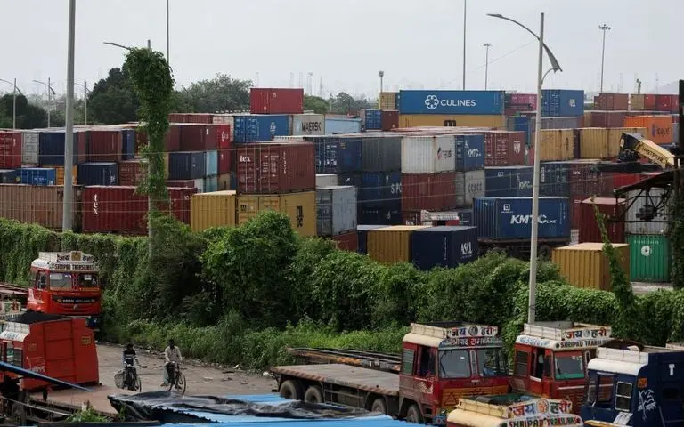 Η Ινδία είχε πλασαριστεί σαν εναλλακτική της Κίνας - Ο Τραμπ τίναξε τα πάντα στον αέρα