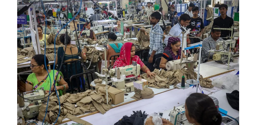 Εκτιμήσεις για ανάπτυξη 7,4% της ινδικής οικονομίας