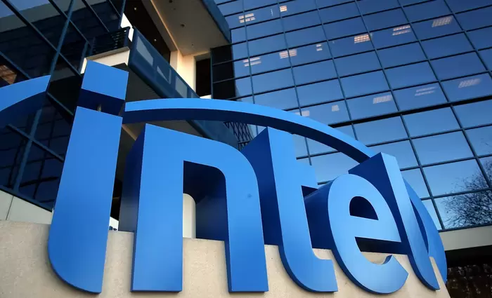 Τι σηματοδοτεί το deal του Tραμπ για το 10% της Intel