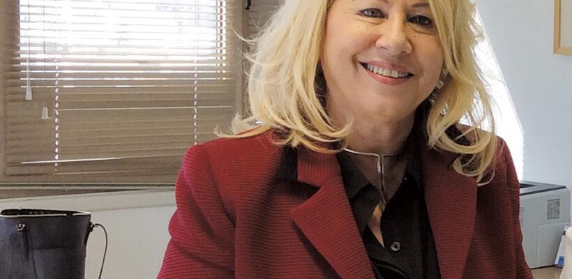 Καλώ τις γυναίκες να αντιδράσουν στη βία που τους ασκείται