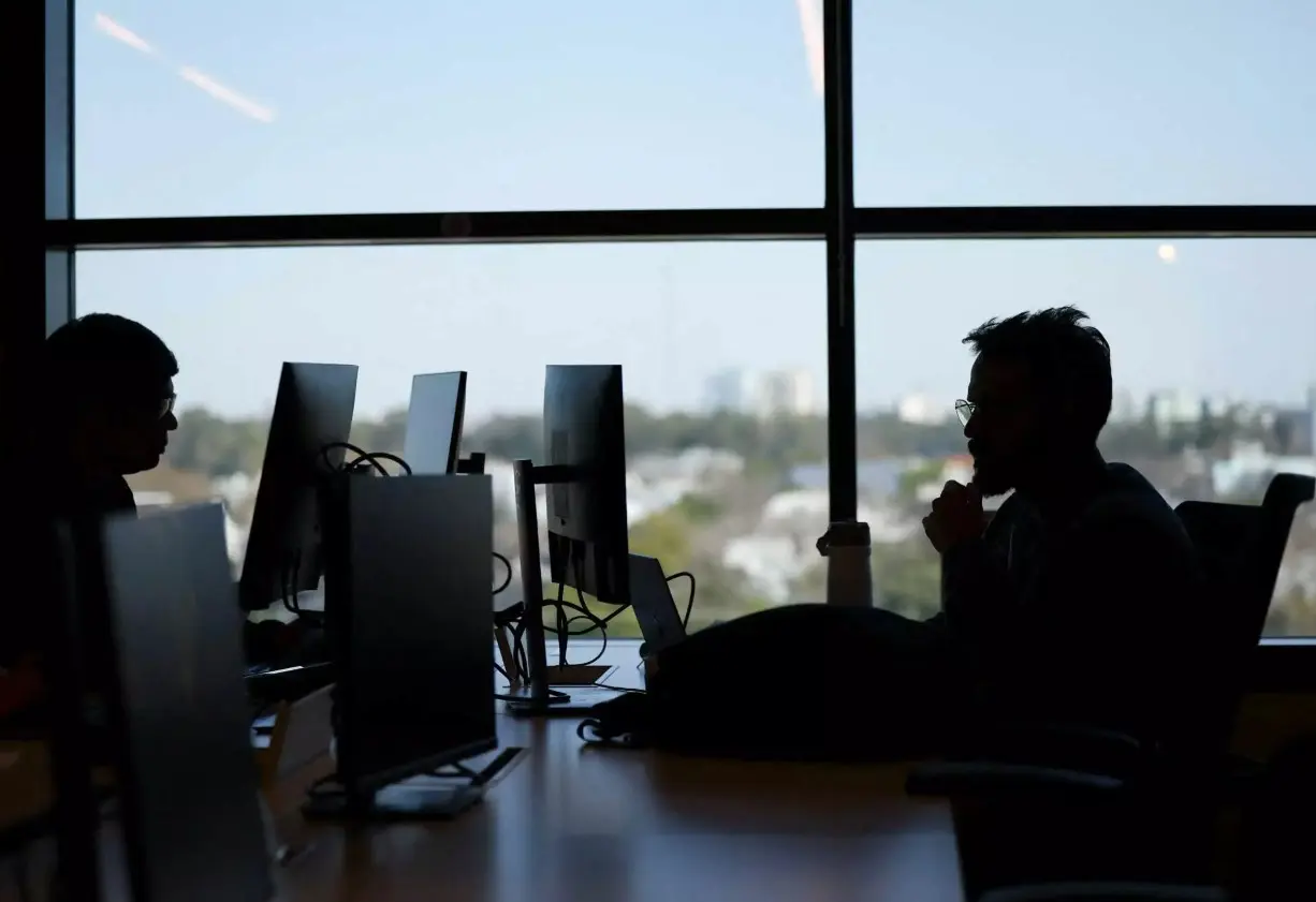 Αυξήθηκαν οι «κυβερνητικοί» - Πόσοι και πού απασχολούνται