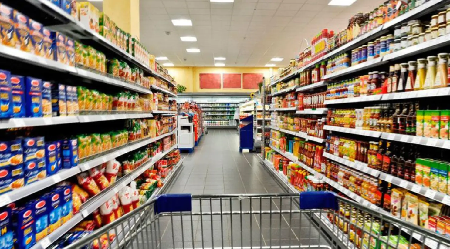 Αυξημένη κίνηση στις υπεραγορές το Πάσχα, αλλά όχι σε καταστήματα λιανικής