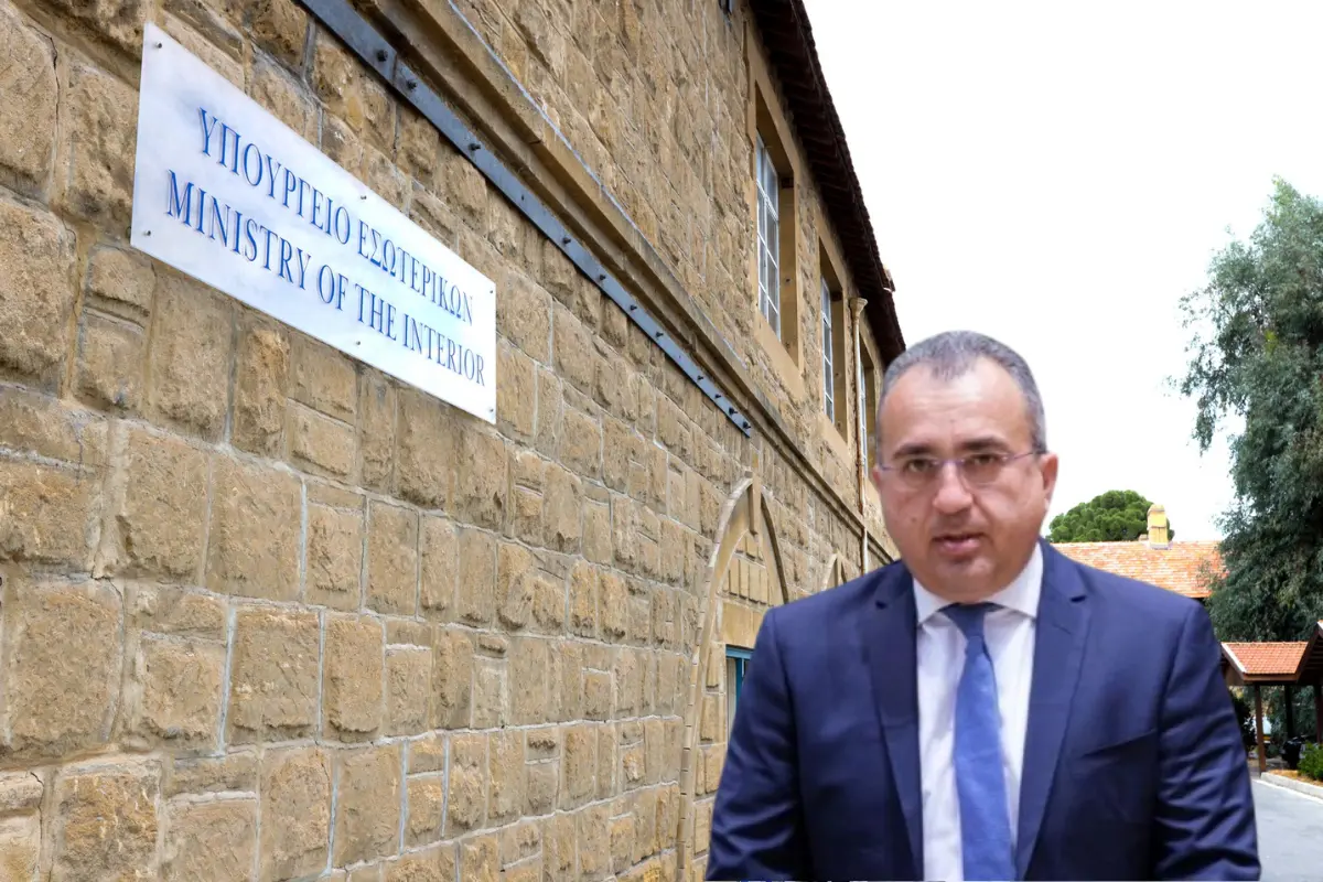 Διευκρινίσεις ΥΠΕΣ για τα κονδύλια στέγασης - Τι απαντά σε Χατζηπαντέλα και ΝΕΔΗΣΥ