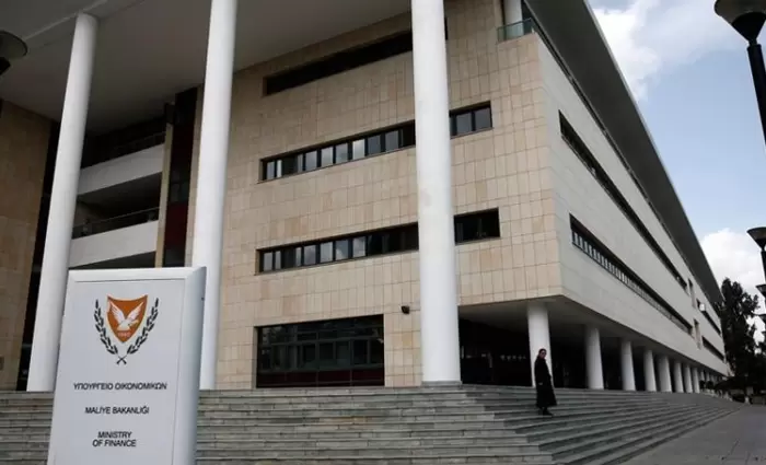 «Μην πληρώνετε μέχρι την εκδίκαση» λέγει η εγκύκλιος του ΥΠΟΙΚ για τις αποκοπές