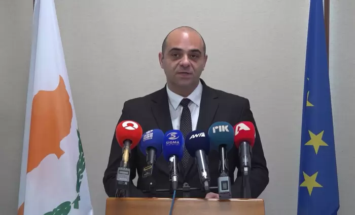 Υπουργός Εργασίας: Στα 10 εκ. οι απώλειες εσόδων από την αδήλωτη εργασία (βίντεο)