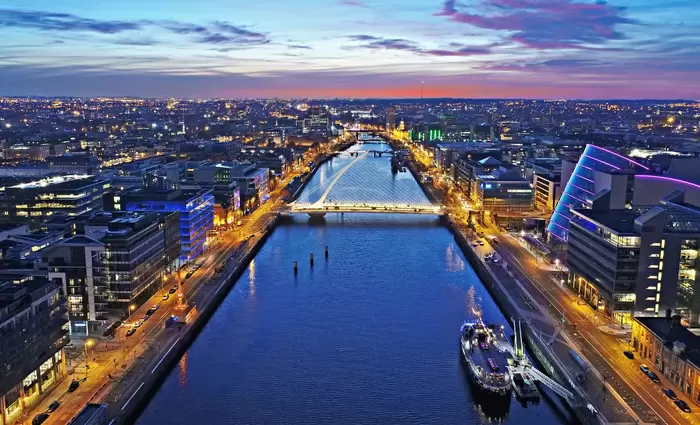 Τριγμούς στο «οικονομικό θαύμα» της Ιρλανδίας φέρνει ο Τραμπ