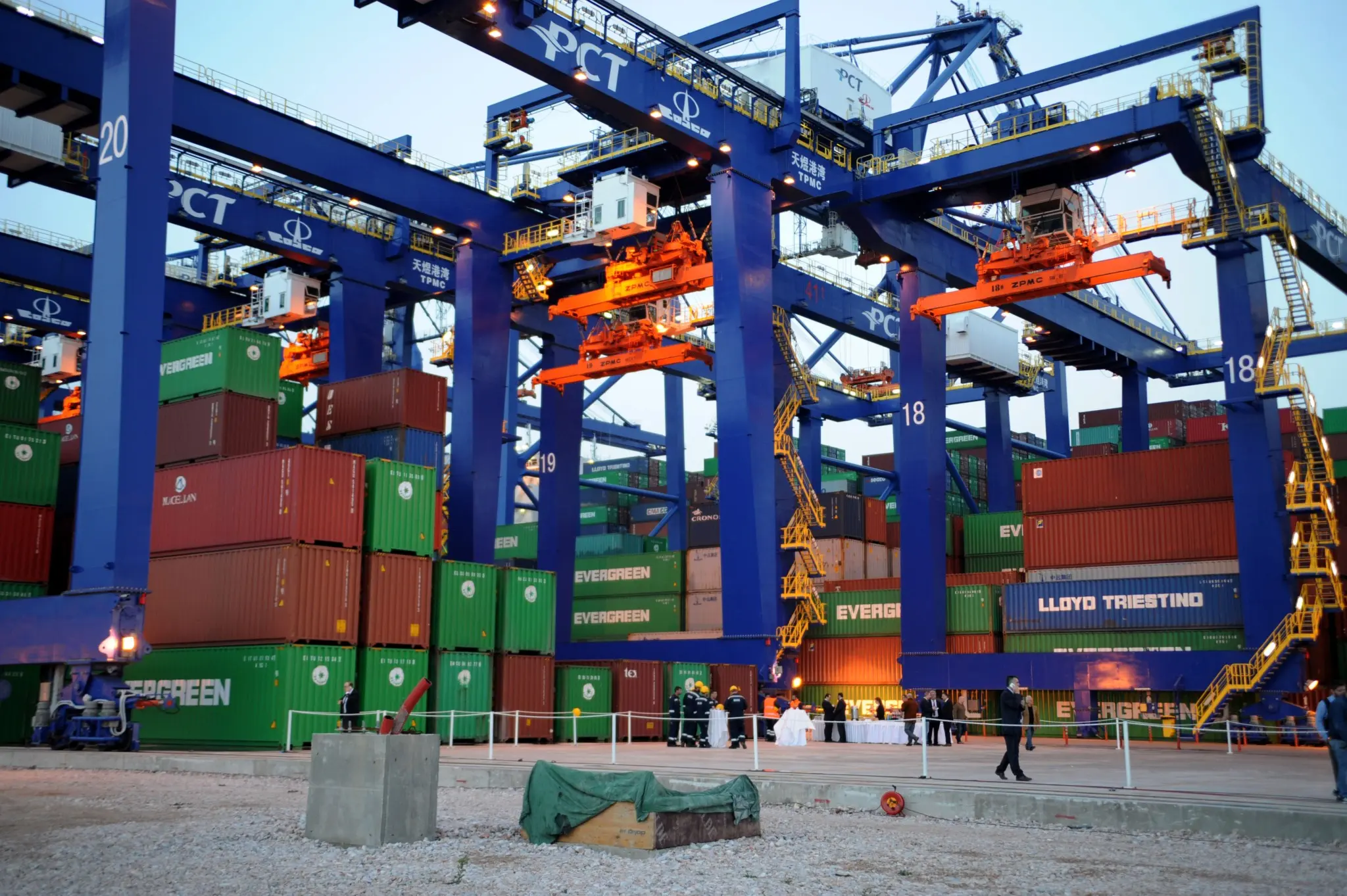 Αυξήθηκε €574 εκ. το έλλειμμα εμπορικού ισοζυγίου το πρώτο εξάμηνο