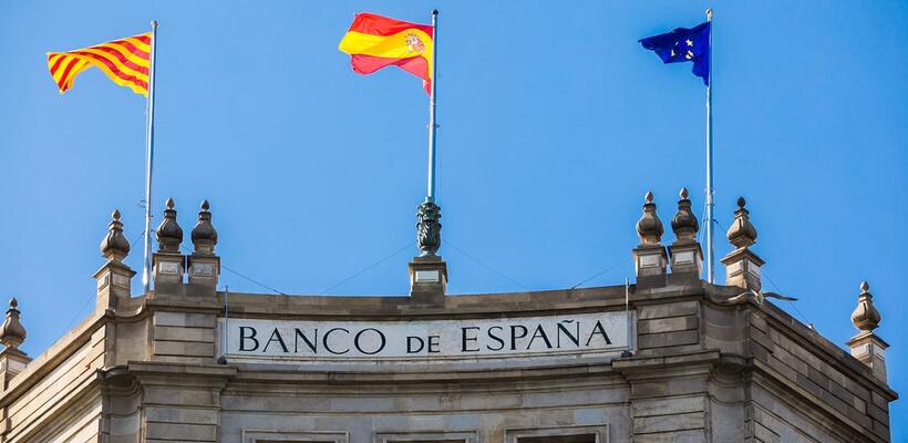 Τι λέει το ΔΝΤ για τον έκτακτο φόρο στις ισπανικές τράπεζες που πήρε παράταση