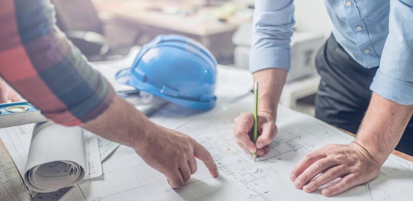 Βγάζουν οικοδομικές άδειες και περιμένουν...