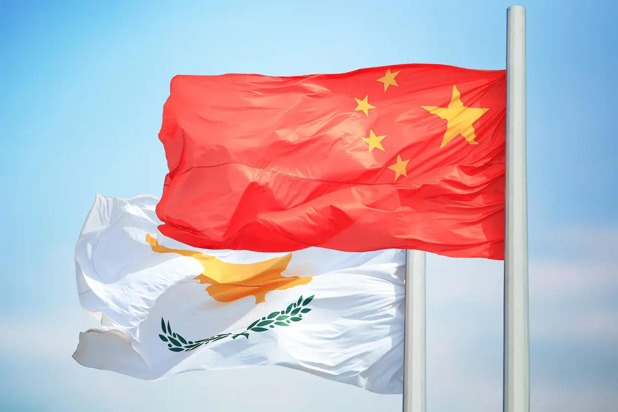Η Κύπρος αρνήθηκε την απέλαση Κινέζου επιχειρηματία - Απόφαση ορόσημο στις σχέσεις Δύσης-Κίνας