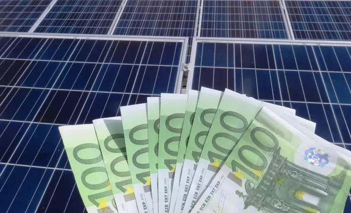 Η στροφή στην Πράσινη Ενέργεια και ο γρίφος με τις αποκοπές στις ΑΠΕ